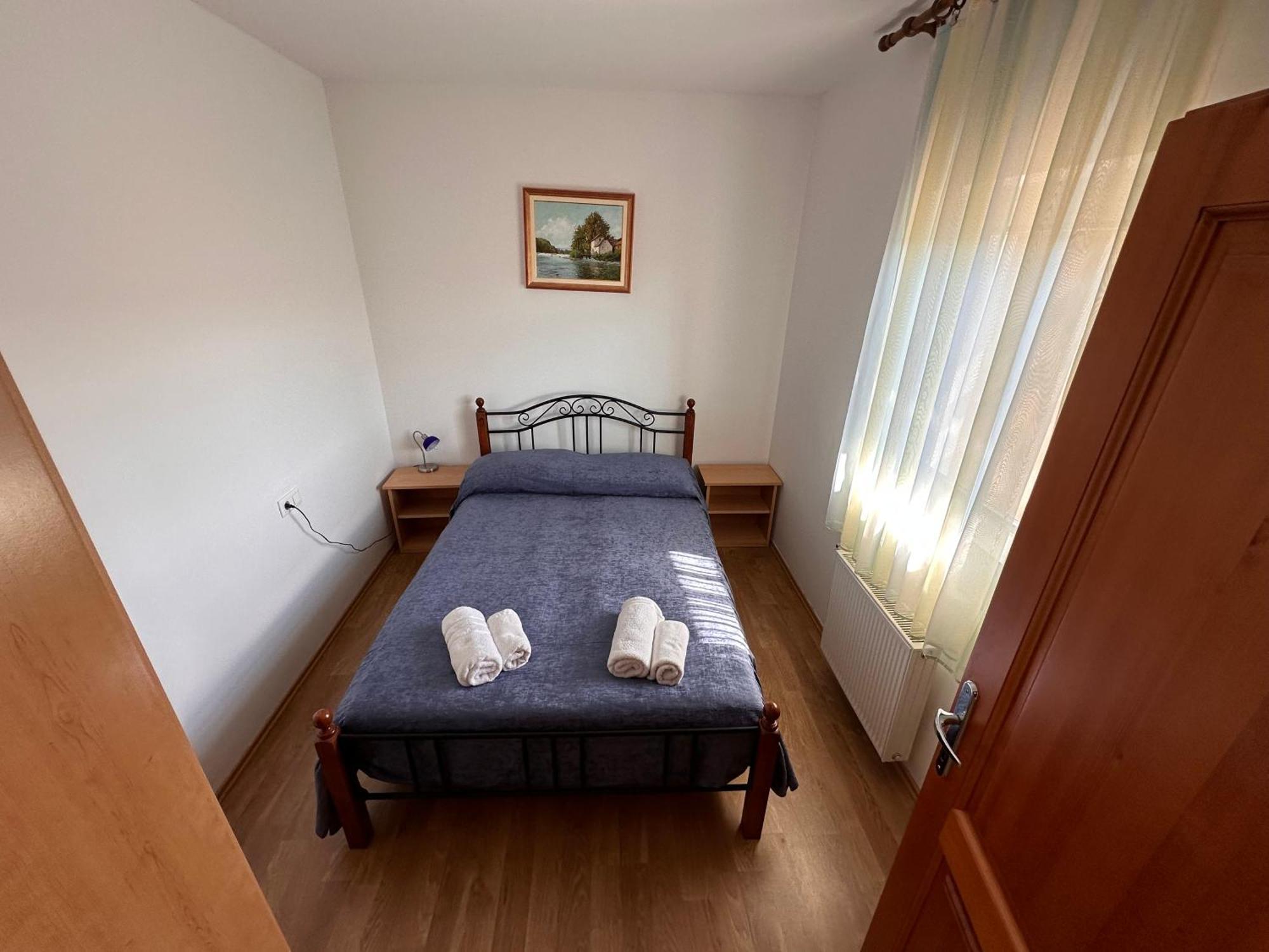 Apartments Suster Stari Trg ob Kolpi Exteriör bild