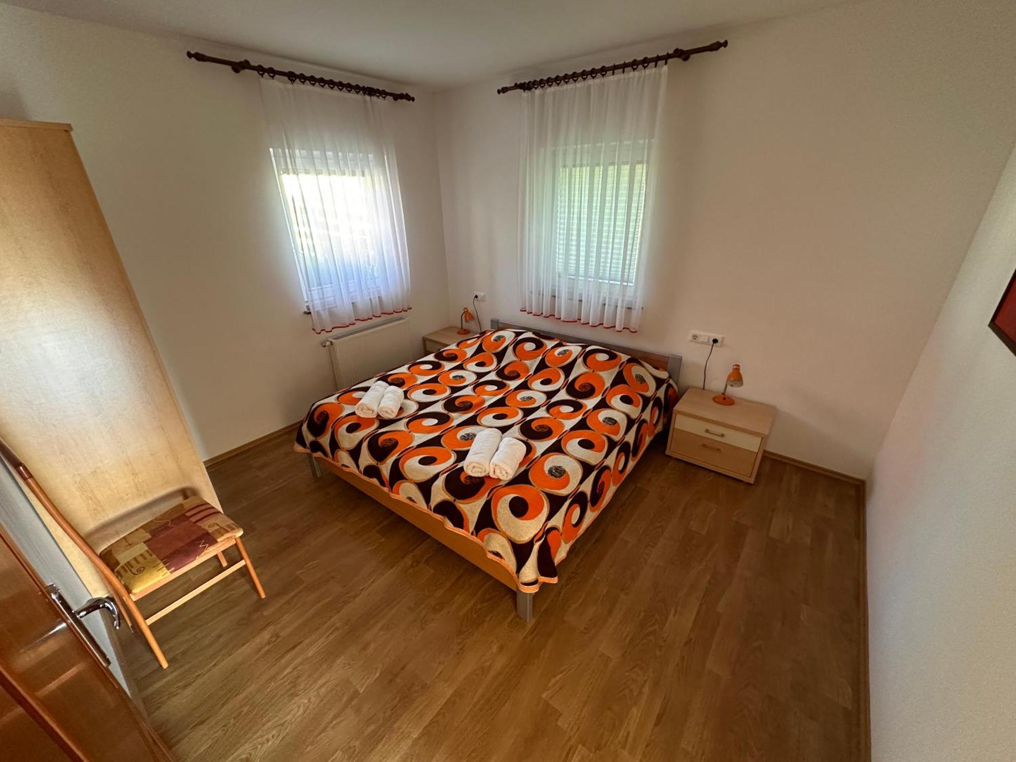 Apartments Suster Stari Trg ob Kolpi Exteriör bild